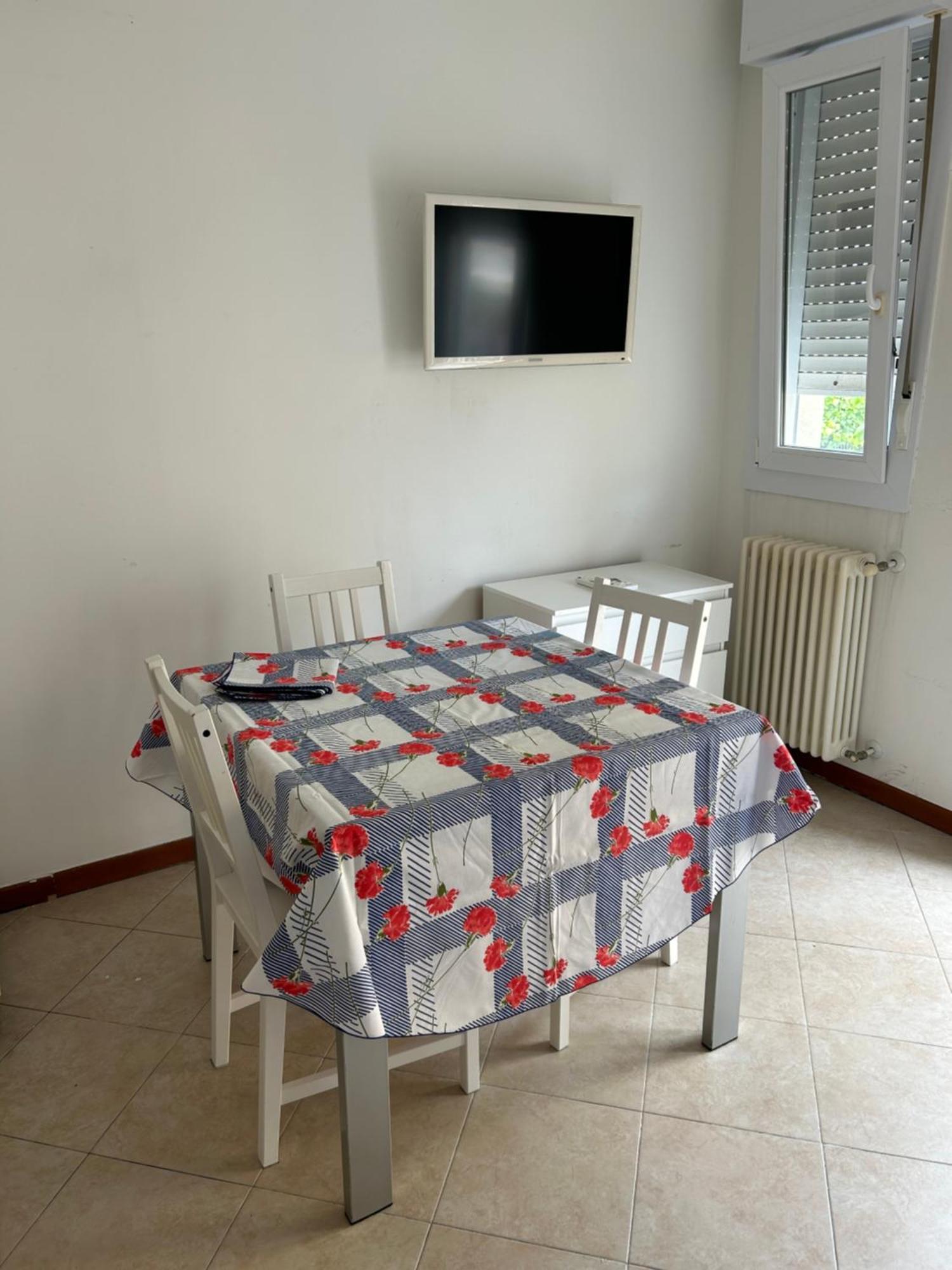 Residence Uno Studio&Suites Римини Экстерьер фото